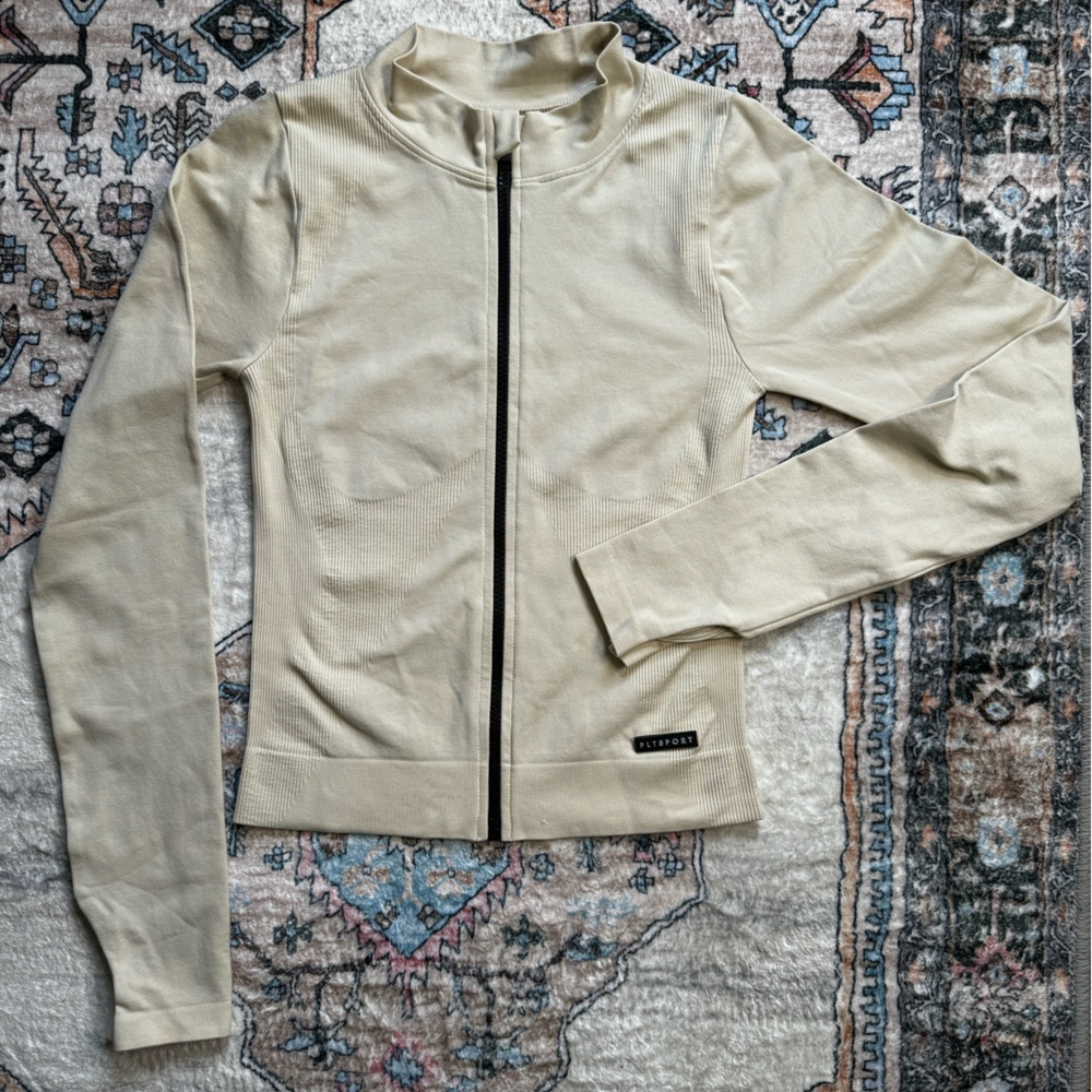 New! PrettyLittleThing Active Zip-up Jacket in Oatmeal Medium